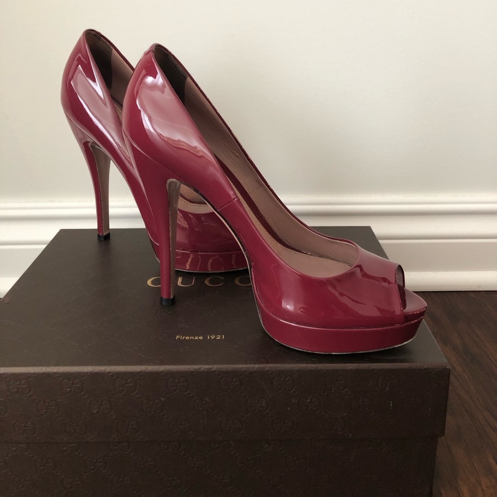 Gucci Vernice Crystal Patent Leather Peep Toe Heel - Picture 2 of 8